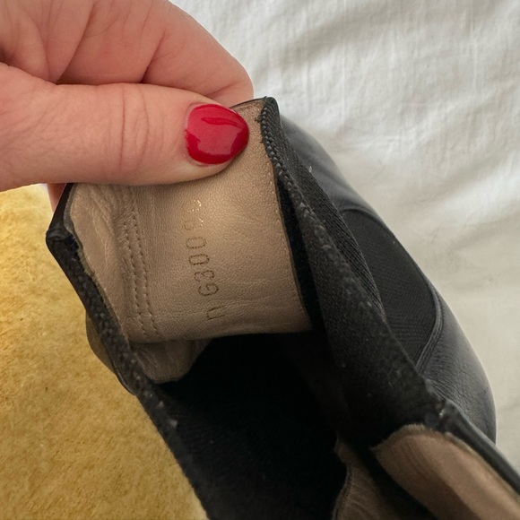 Chanel boots size 7 - Picture 4 of 7